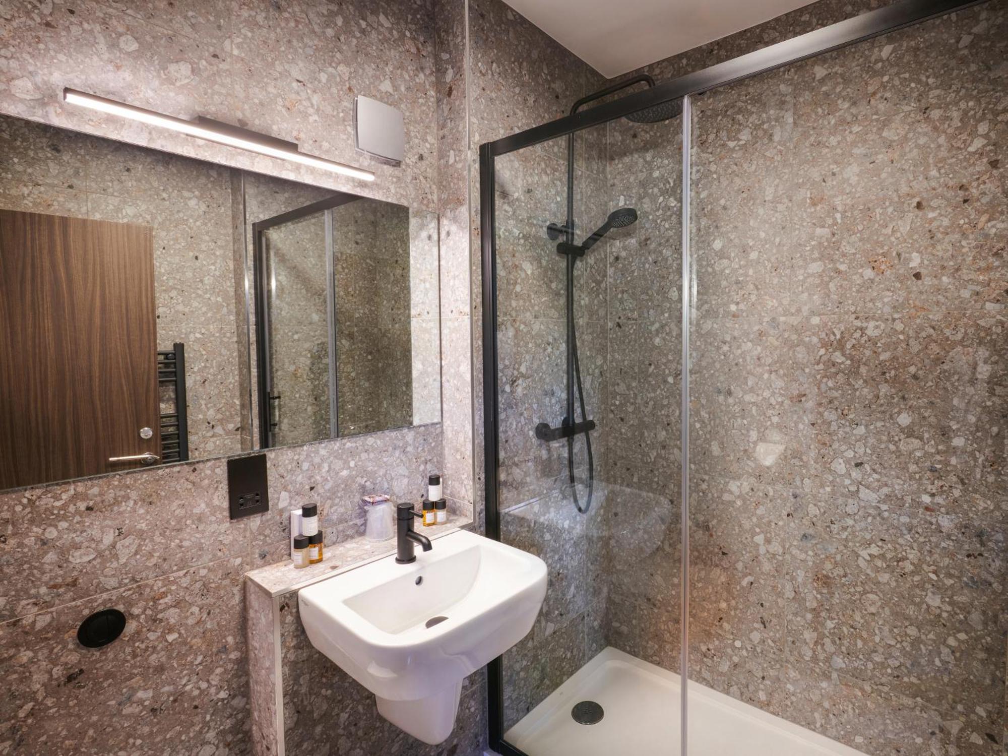 The Royal Toby Hotel Rochdale Luaran gambar
