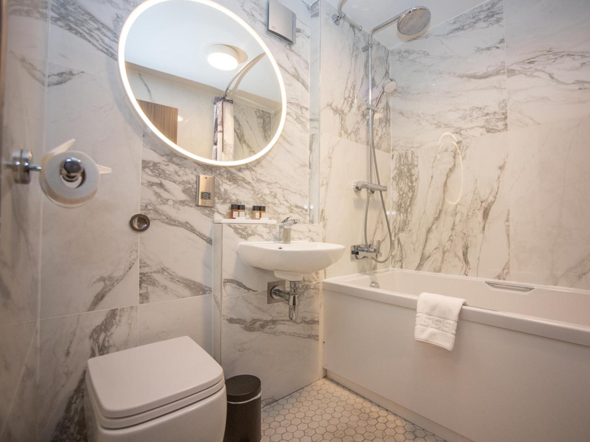 The Royal Toby Hotel Rochdale Luaran gambar